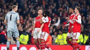 一场足球盛 一场足球盛